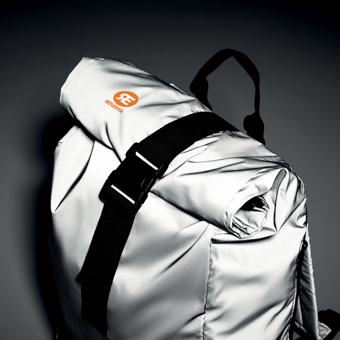 seljakott bright rollpack with logo