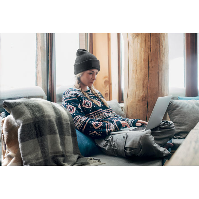 müts capnit with logo