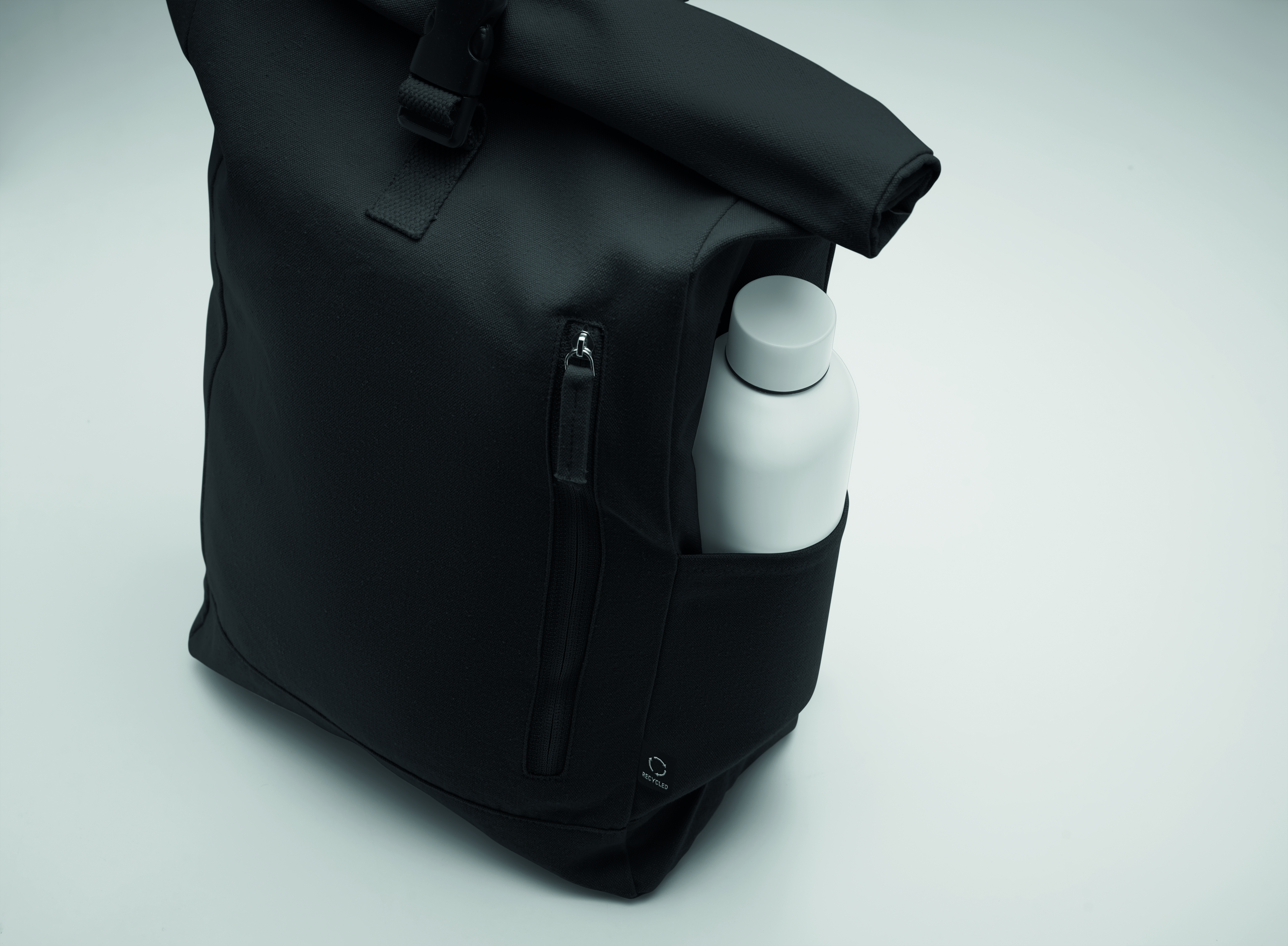 backpack kamet with logo