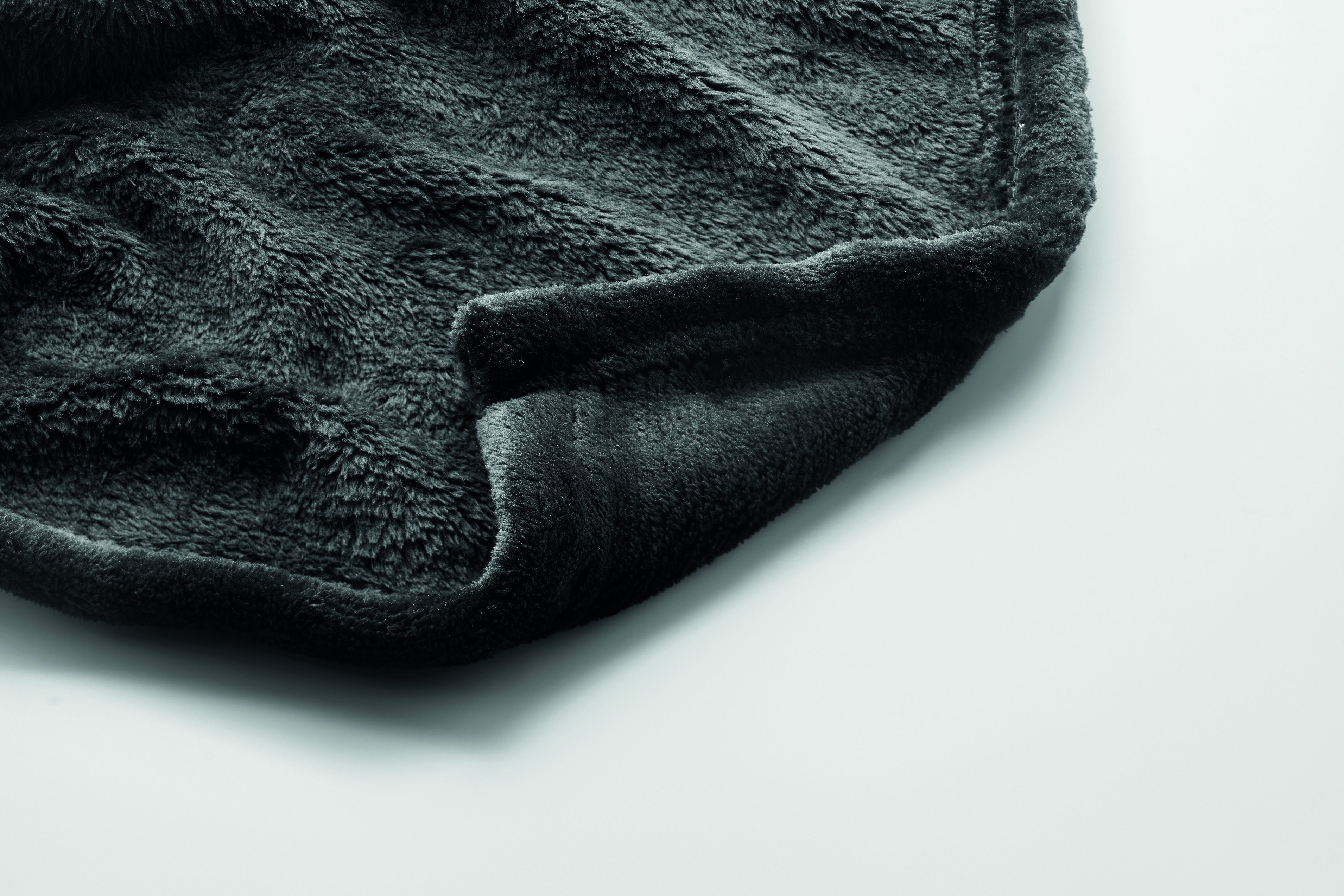 blanket logan 120 x 150 cm with logo