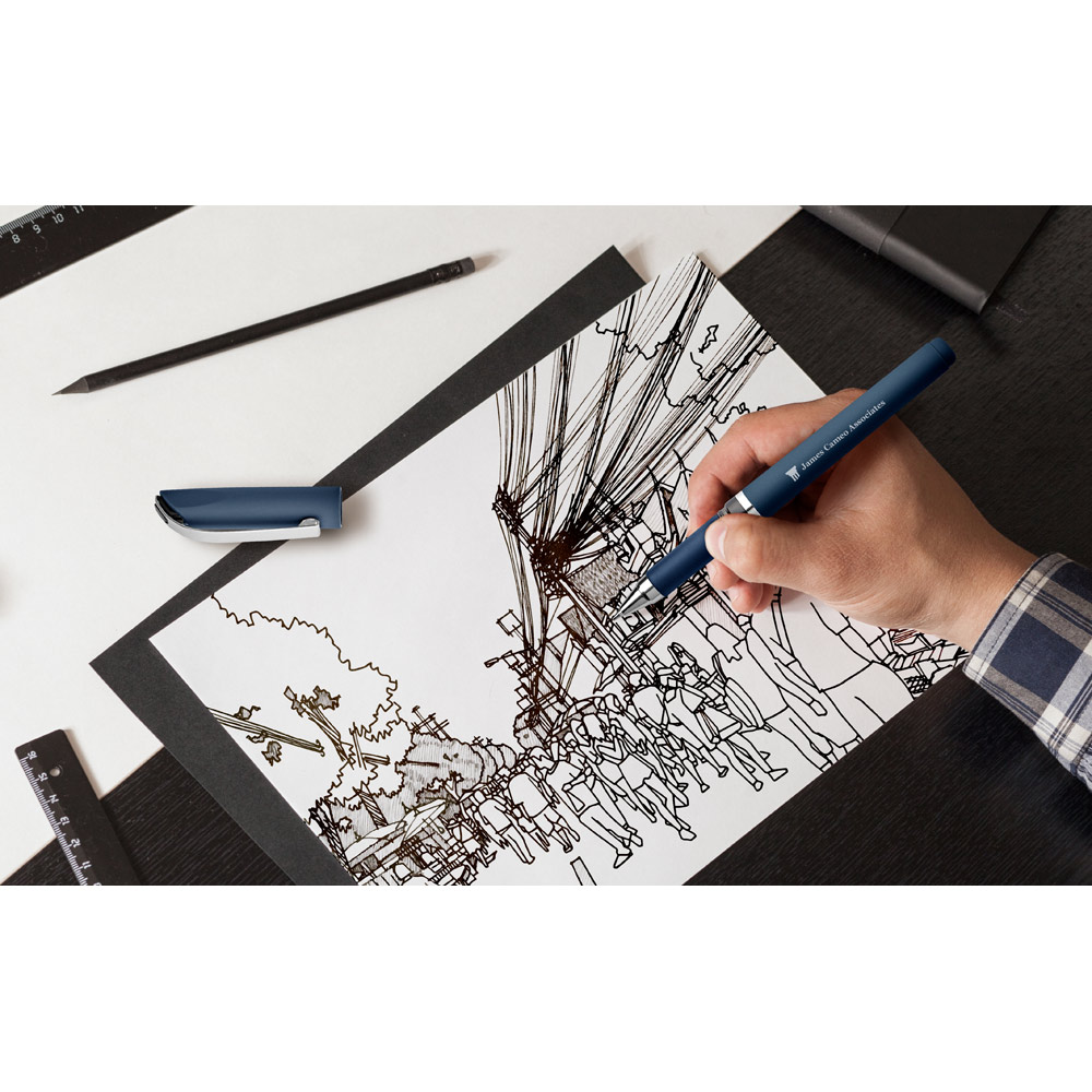 tindipliiats bolt with logo