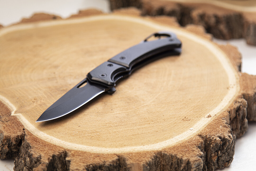 pocket knife angus with logo