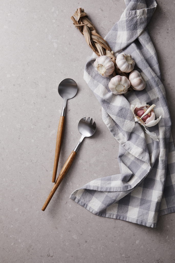 söögitarvikute komplekt retro serving with logo