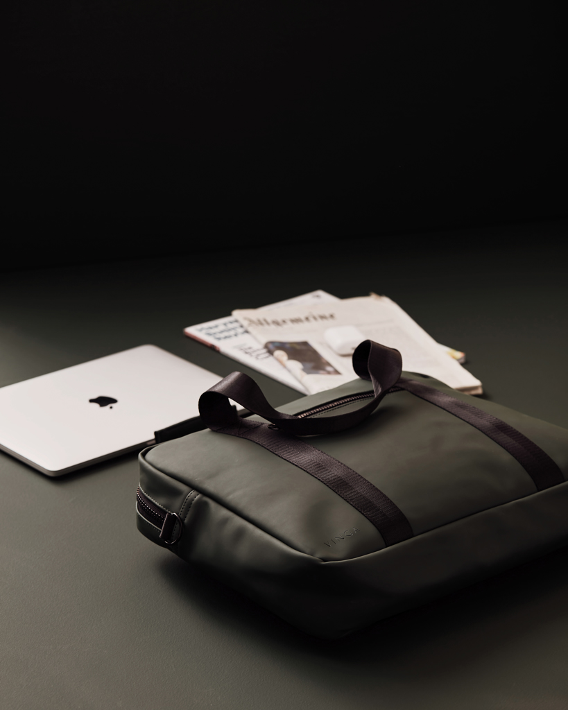 sülearvutikott baltimore 17'' with logo