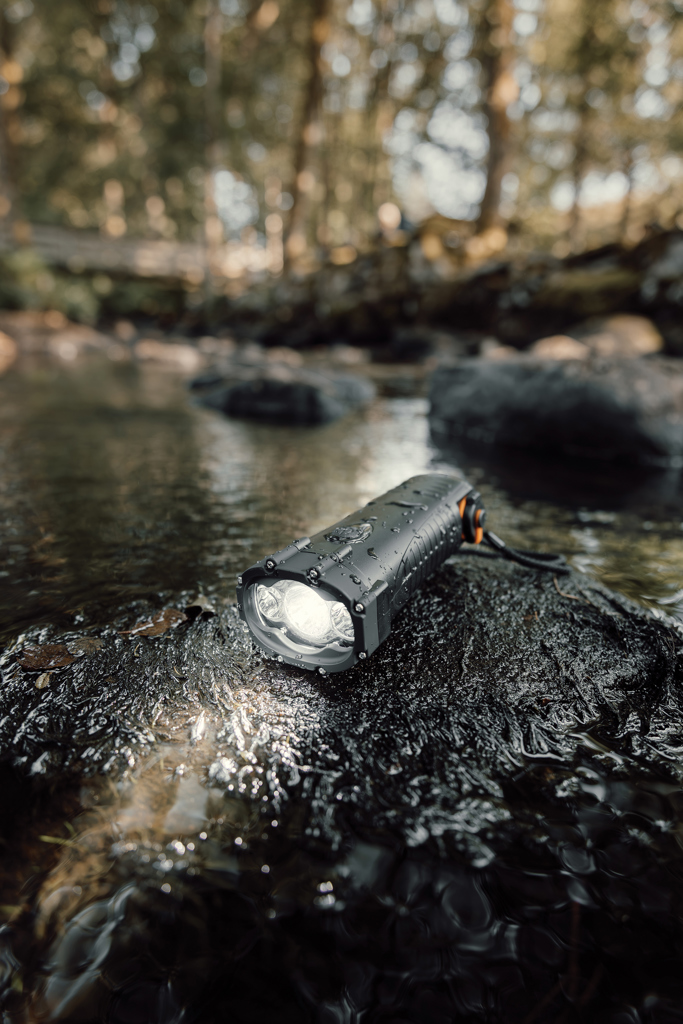 flashlight 2000 mah nordic drift everest with logo