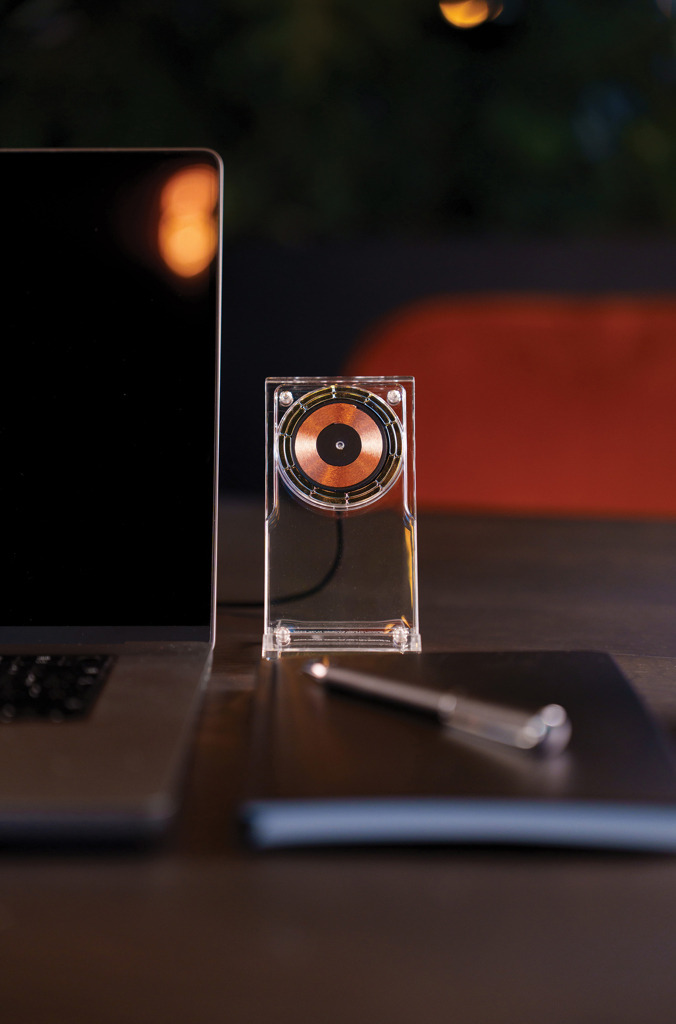 telefonihoidja magcharge wireless charger 15 w with logo