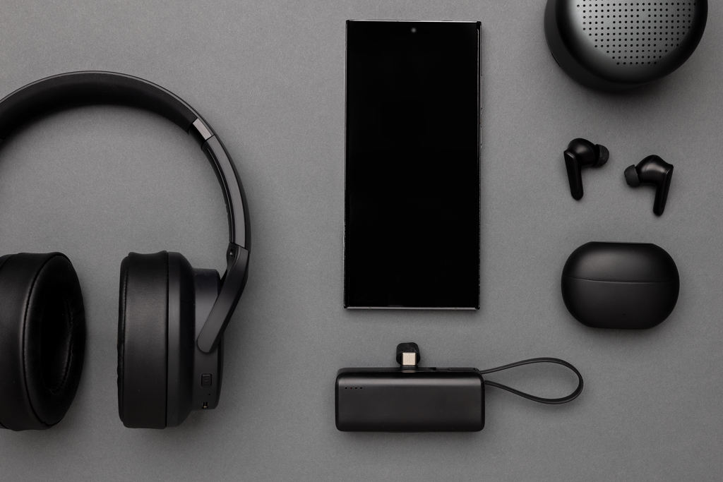 akupank 3000 mah powerlink usb c ühendusega 12 w with logo