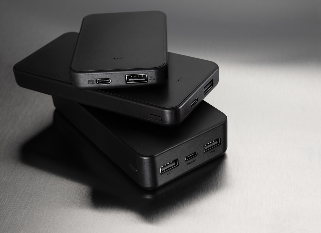 akupank 20000 mah boostcore 10 w with logo