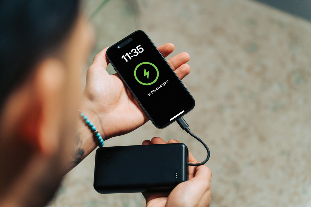 akupank 20000 mah urban vitamin menlo park 20 w with logo