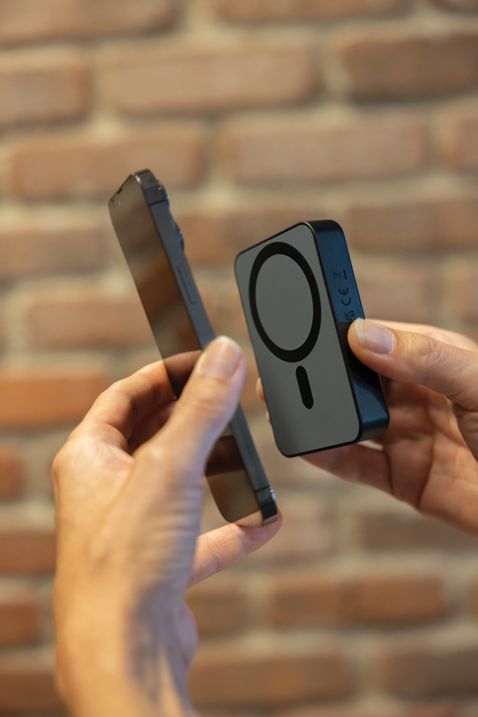 akupank 10000 mah amporia rcs 5 w with logo