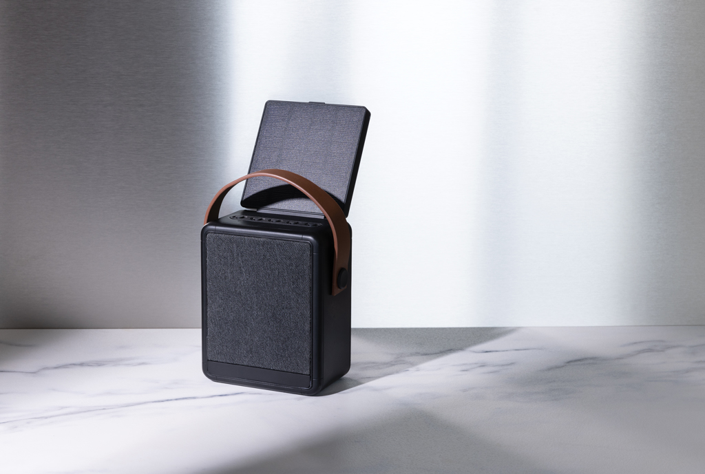 bluetooth kõlar skywave solar 12 w with logo