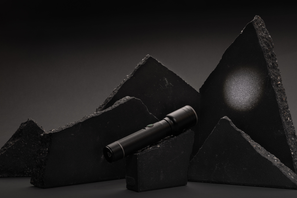 taskulamp 1500 luumenit with logo