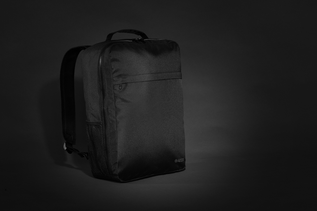 seljakott swiss peak essential 15.6'' with logo