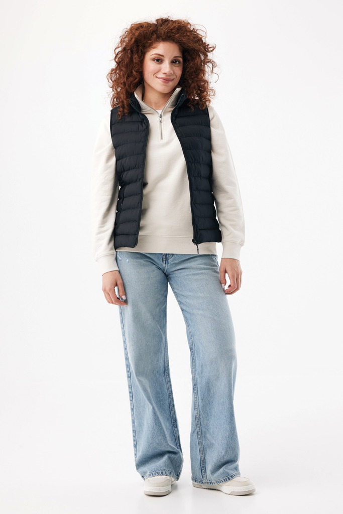 vest meru naistele with logo