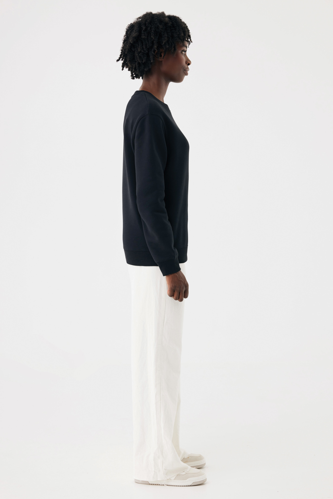 sviiter iqoniq torla unisex with logo