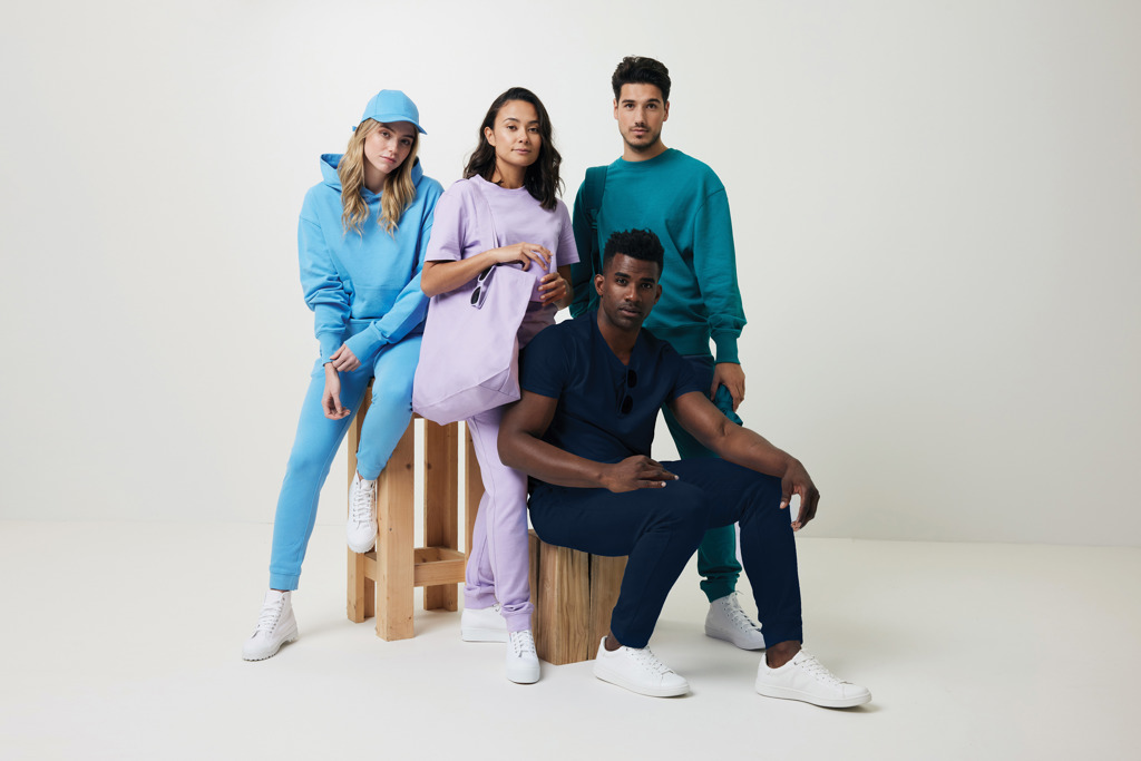 pusa yoho unisex with logo