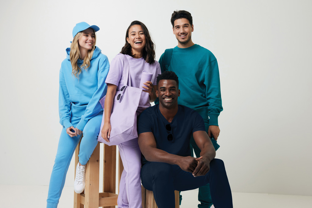 pusa yoho unisex with logo