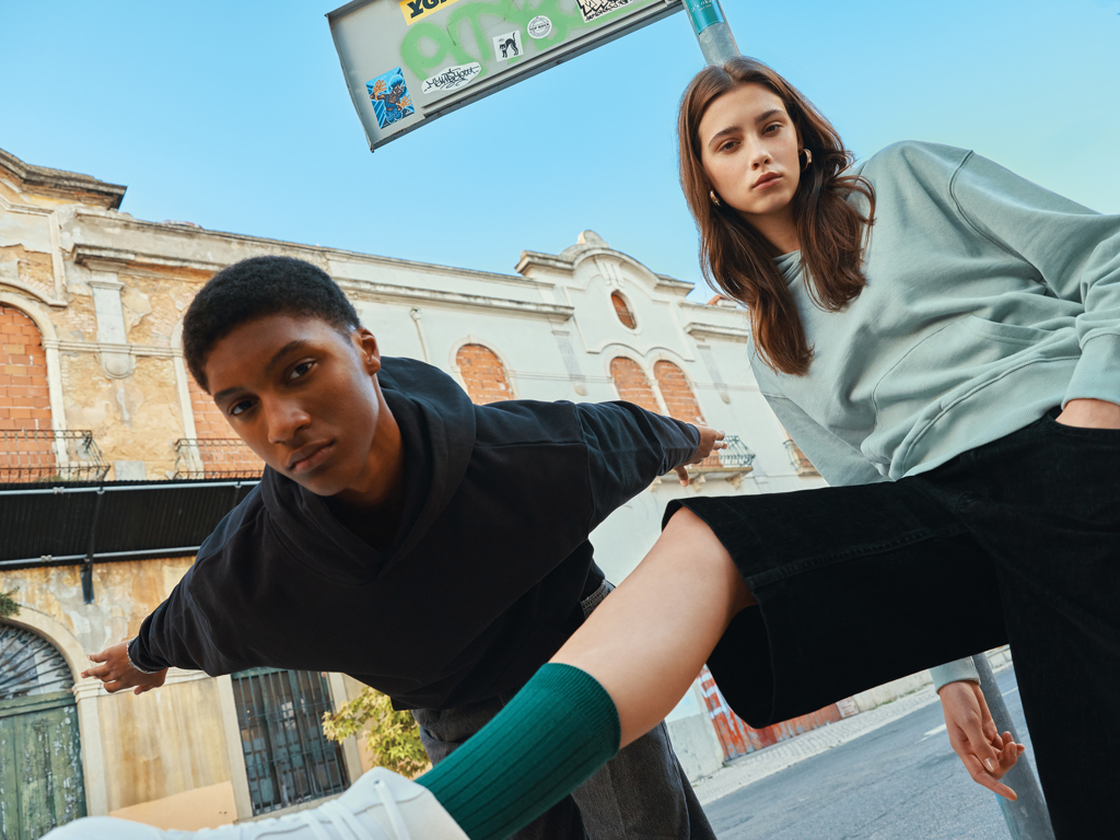 pusa yoho unisex with logo