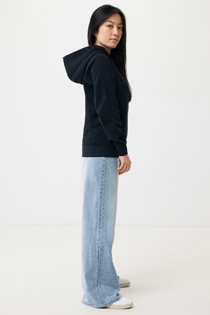 pusa iqoniq yengo unisex with logo