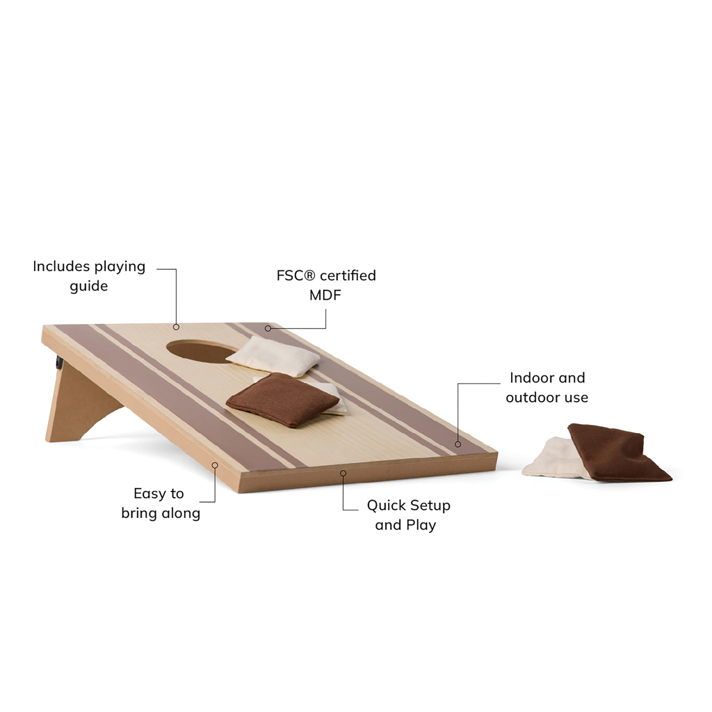 murumäng vinga cornhole game with logo