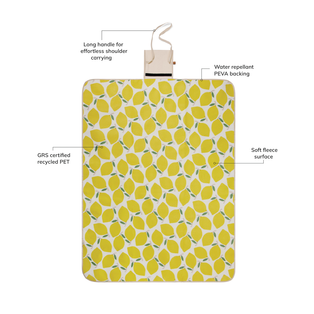 piknikutekk vinga arwe 130 x 170 cm with logo