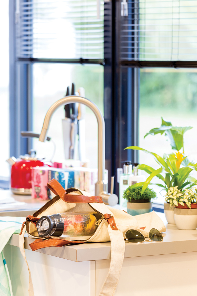 joogipudel clear 700 ml with logo